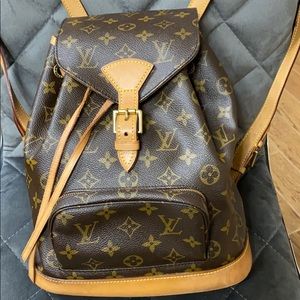 louis vuitton backpack montsouris mm